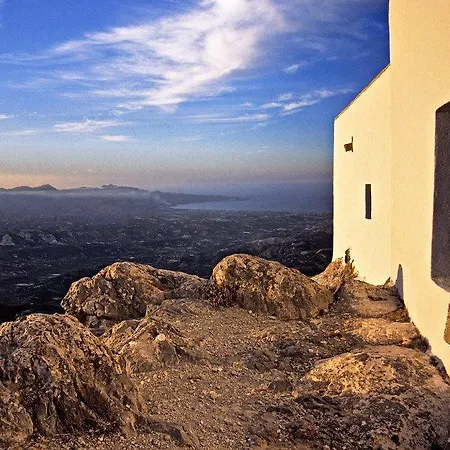 Apartment Orestis *