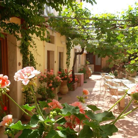 Apartment Orestis *
